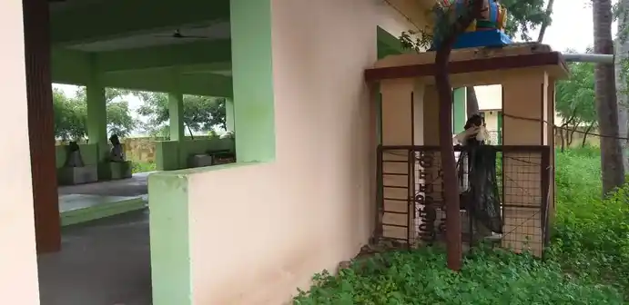 Arulmigu Hari Hara Verapathirasamy Temple, Sembarani - 625527 ஹரிஹர வீரபத்திர சுவாமி திருக்கோயில், Sembarani - 625527, Madurai - Ancient Temple Architecture and History Image 3