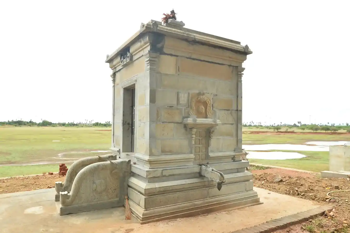 Arulmigu Harihara Puthira Sastha Temple, Mathavakurichi - 627201 அருள்மிகு ஸ்ரீ ஹரிஹர புத்திர சாஸ்தா திருக்கோயில், Mathavakurichi - 627201, Tirunelveli - Ancient Temple Architecture and History Image 4