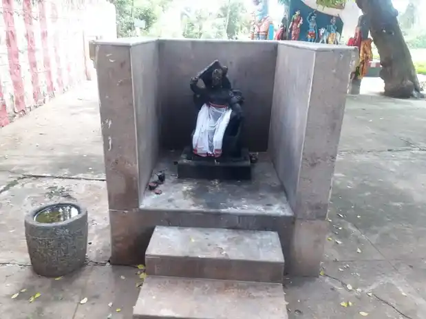 Arulmigu Harihara Puthira Sattha Ayyanar And Sathamangalam Sundara Vinayagar Temple, Sathamangalam - 625109 அருள்மிகு ஹரிகரபுத்திர அய்யனார் மற்றும் காத்த மங்கலம் சுந்தர விநாயகர் கோயில், Sathamangalam - 625109, Madurai - Ancient Temple Architecture and History Image 4