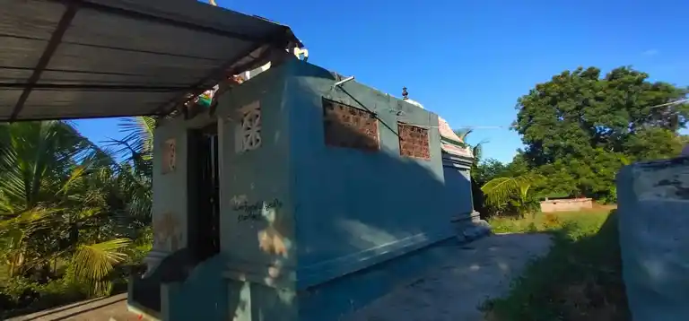 Arulmigu Hariharaputhira Ayyanar Temple, Mazhavarayanallur - 608702 அருள்மிகு ஹரிஹரபுத்திரஐயனார் திருக்கோயில், Mazhavarayanallur - 608702, Cuddalore - Ancient Temple Architecture and History Image 2