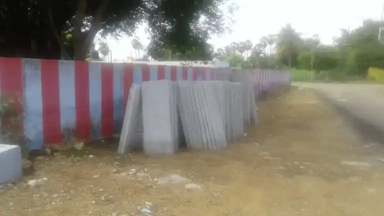 Arulmigu Harihariputhra Ayyanar Temple, Kayathar - 628952 அருள்மிகு ஹரிஹரபுத்திர அய்யனார் திருக்கோயில், Kayathar - 628952, Thoothukudi - Ancient Temple Architecture and History Image 2