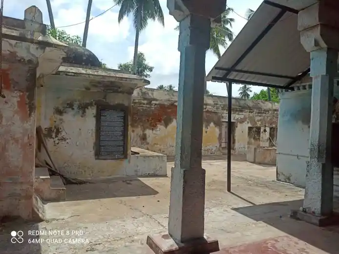 Arulmigu Hariperameswarar Temple, Nadukaveri, Nadukaveri - 613101 அருள்மிகு ஹரிபிர்மேசுவரர் திருக்கோயில், நடுக்காவேரி, நடுக்காவேரி - 613101, Thanjavur - Ancient Temple Architecture and History Image 4