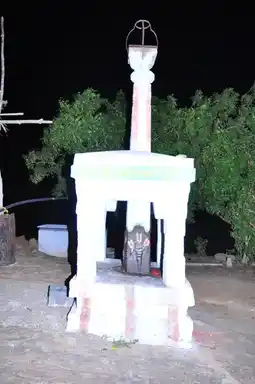 Arulmigu Harivatharaja Perumal Temple, Malayandipattanam, Madathukkulam - 642114 அருள்மிகு கரிவரதராஜப்பெருமாள் திருக்கோயில், Malayandipattanam, Madathukkulam - 642114, Tiruppur - Ancient Temple Architecture and History Image 4