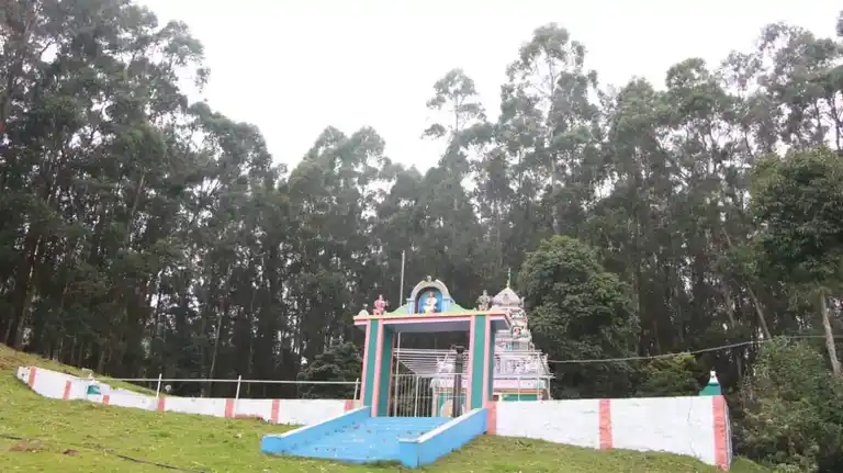 Arulmigu Heththaiamman Temple, Kil Dhavanai, Udhagai - 643001 அருள்மிகு ஹெத்தையம்மன் திருக்கோயில், Kil Dhavanai, Udhagai - 643001, Nilgiris - Ancient Temple Architecture and History Image 3