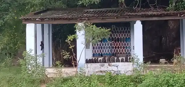 Arulmigu Idaimalai Sastha Temple, Village Outer, Kodarankulam - 627416 அருள்மிகு இடைமழைசாஸ்தா திருக்கோயில், Village Outer, Kodarankulam - 627416, Tirunelveli - Ancient Temple Architecture and History Image 5