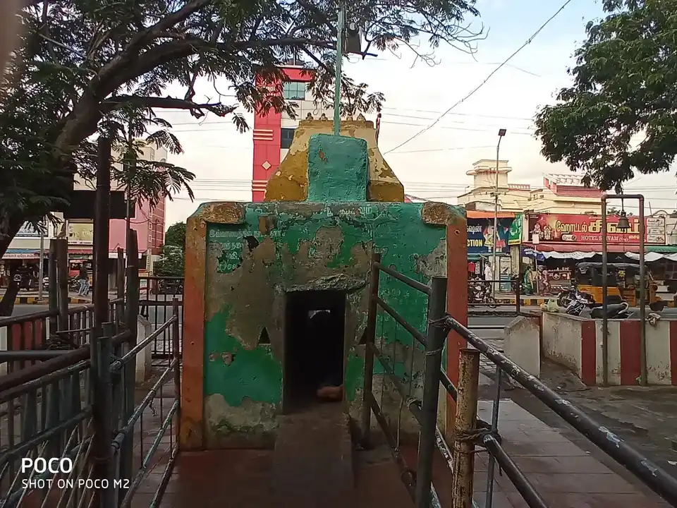 Arulmigu Idukkupillaiyar Temple, Tiruvannamalai - 606605 அருள்மிகு இடுக்குபிள்ளையார் திருக்கோயில், திருவண்ணாமலை - 606605, Tiruvannamalai - Ancient Temple Architecture and History Image 3