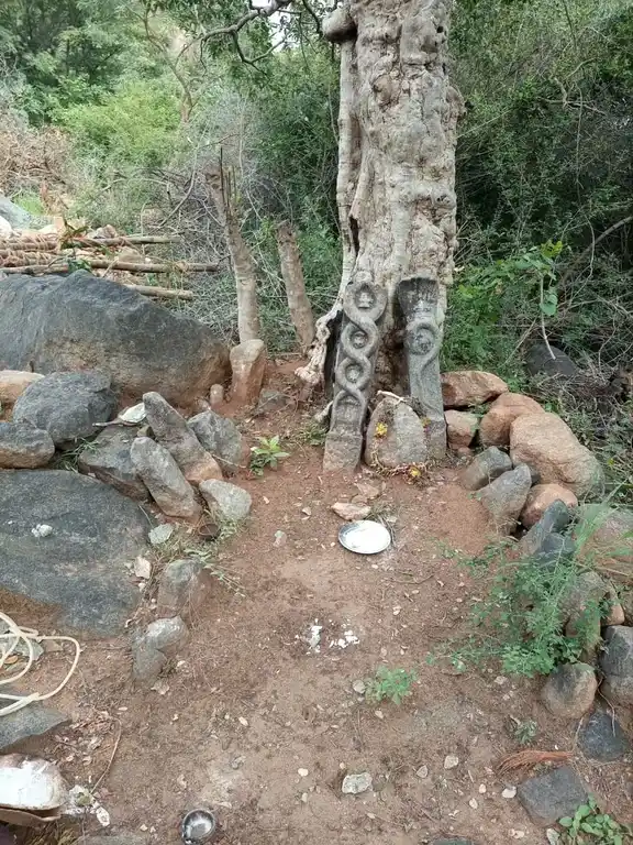 Arulmigu Idumban Temple, Koonavelampatty - 637401