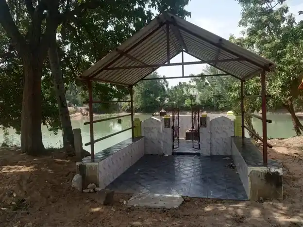 Arulmigu Idumpar Temple, Biramanavayal - 614630 அருள்மிகு இடும்பர் திருக்கோயில், Biramanavayal - 614630, Pudukkottai - Ancient Temple Architecture and History Image 4