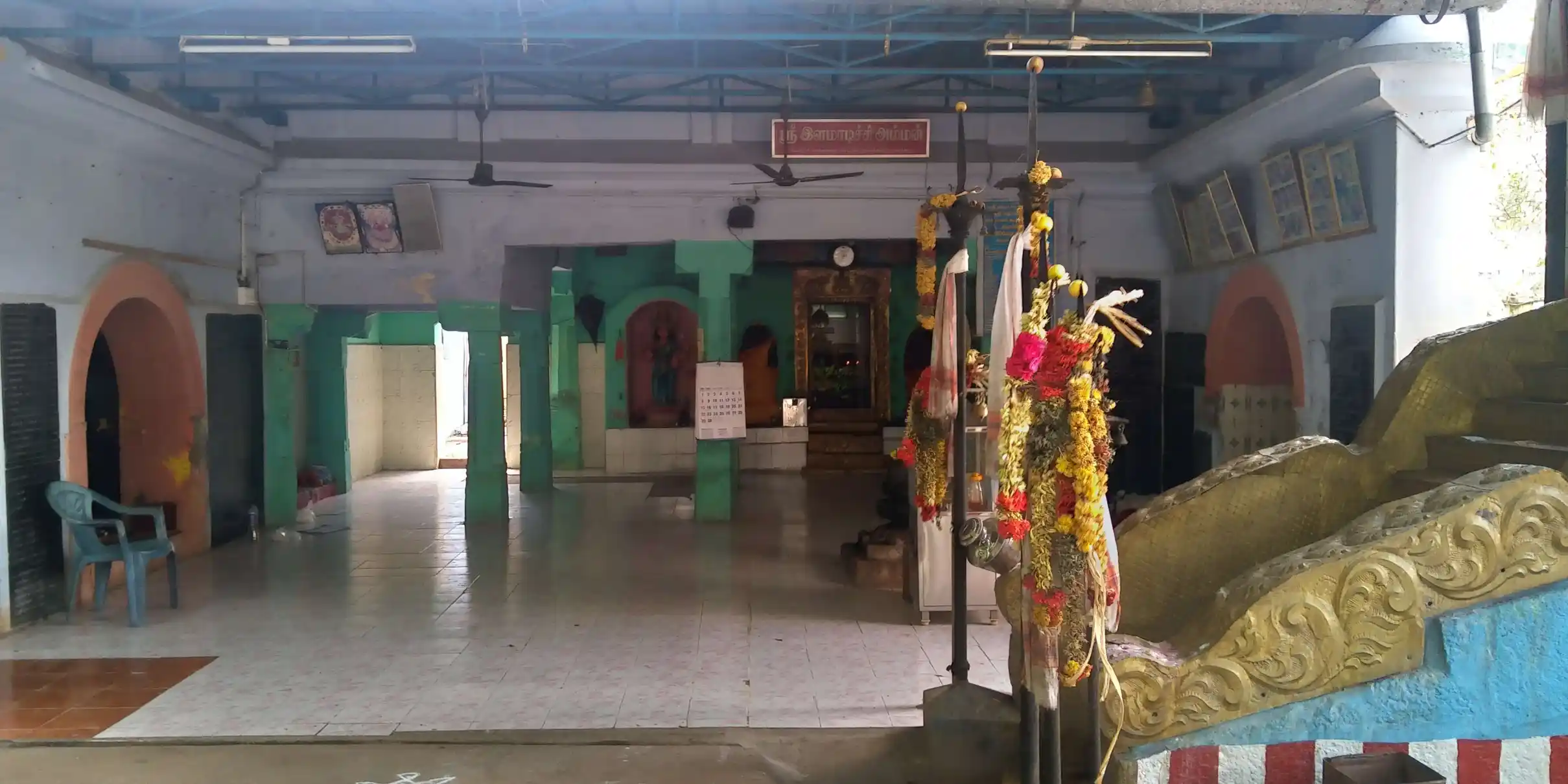 Arulmigu Ilamadichiyamman Temple, Mummdichozhamangalam - 621712 அருளமிகு இளமாடிச்சியம்மன் திருக்கோயில், Mummdichozhamangalam - 621712, Thiruchirappalli - Ancient Temple Architecture and History Image 4