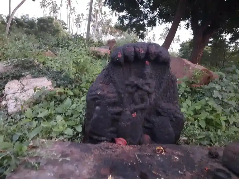 Arulmigu Ilamandiyamman Temple, Peramour - 621204 Arulmigu Ilamandiyamman Temple, Peramour - 621204, Thiruchirappalli - Ancient Temple Architecture and History Image 5