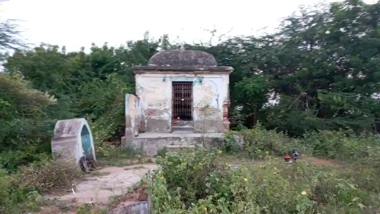 Arulmigu Ilampillaiyamman Temple, Kumaravayalur - 620017 Arulmigu Ilampillaiyamman Temple, Kumaravayalur - 620017, Thiruchirappalli - Ancient Temple Architecture and History Image 4