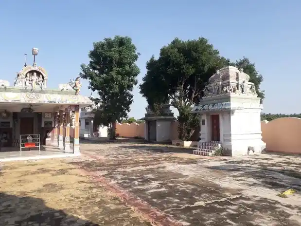 Arulmigu Ilangamudaiya Iyanar Temple, Kalappur - 630501 அருள்மிகு இலங்கமுடைய அய்யனார் திருக்கோயில், Kalappur - 630501, Sivagangai - Ancient Temple Architecture and History Image 4