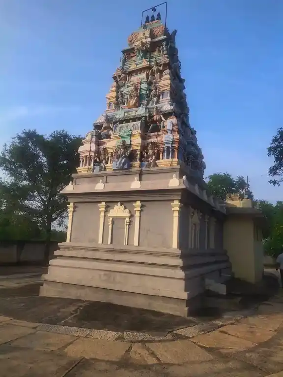 Arulmigu Ilayanachiyamman Temple, Kampanur - 623207 அருள்மிகு இளையநாச்சியம்மன் திருக்கோயில், Kampanur - 623207, Sivagangai - Ancient Temple Architecture and History Image 4
