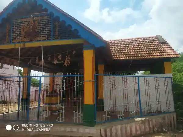 Arulmigu Illatthu Pillaimar Muttharaman Temple, Sivagalai - 628753 அருள்மிகு இல்லத்துப் பிள்ளைமார் முத்தாரம்மன் திருக்கோயில், Sivagalai - 628753, Thoothukudi - Ancient Temple Architecture and History Image 4