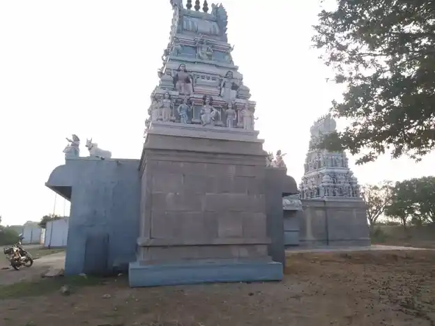 Arulmigu Illayathamman Temple, Sandhanapatti - 621010 Arulmigu Illayathamman Temple, Sandhanapatti - 621010, Thiruchirappalli - Ancient Temple Architecture and History Image 2