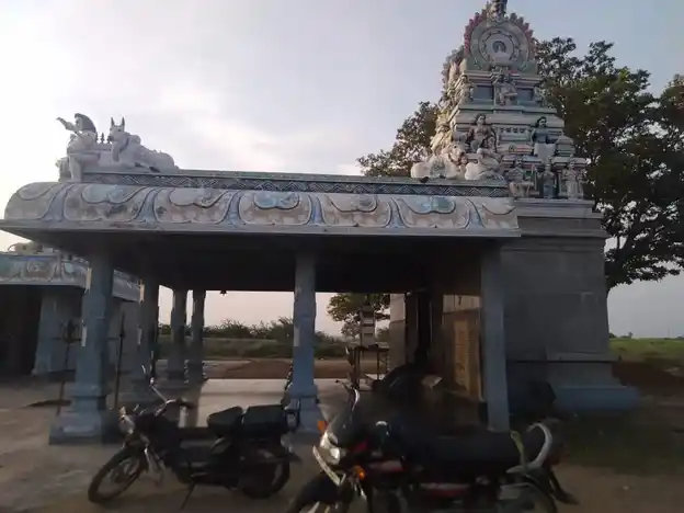 Arulmigu Illayathamman Temple, Sandhanapatti - 621010 Arulmigu Illayathamman Temple, Sandhanapatti - 621010, Thiruchirappalli - Ancient Temple Architecture and History Image 3
