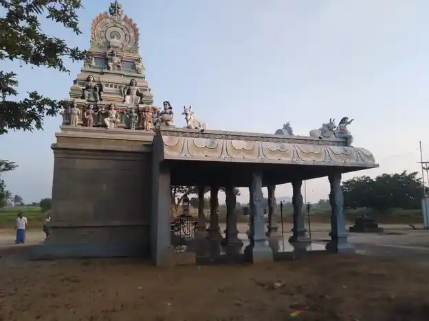 Arulmigu Illayathamman Temple, Sandhanapatti - 621010 Arulmigu Illayathamman Temple, Sandhanapatti - 621010, Thiruchirappalli - Ancient Temple Architecture and History Image 4