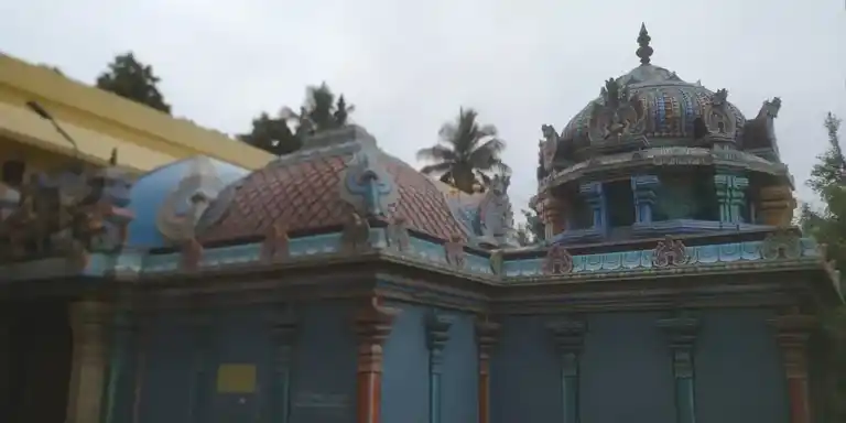 Arulmigu Iluppaiyadi Dhrmaraja And Dhrowpathiyamman Temple, Kumbakonam - 612001 Arulmigu Iluppaiyadi Dhrmaraja And Dhrowpathiyamman Temple, Kumbakonam - 612001, Thanjavur - Ancient Temple Architecture and History Image 4