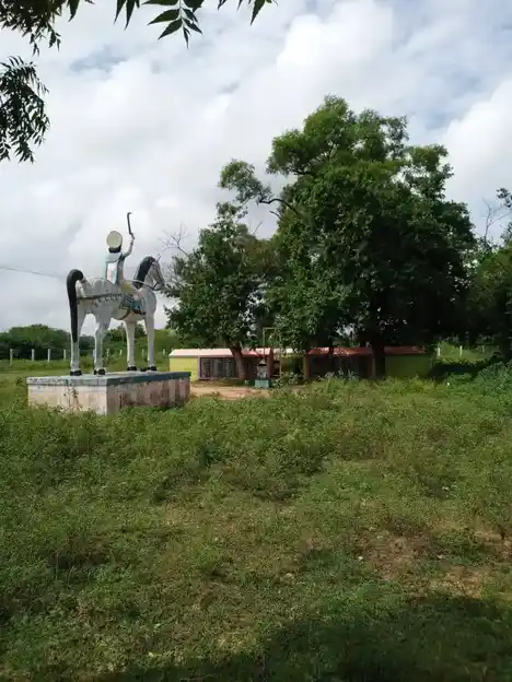 Arulmigu Inamputhur Karupannaswamy Temple, A.Chettiyapatti - 621303 Arulmigu Inamputhur Karupannaswamy Temple, A.Chettiyapatti - 621303, Thiruchirappalli - Ancient Temple Architecture and History Image 5