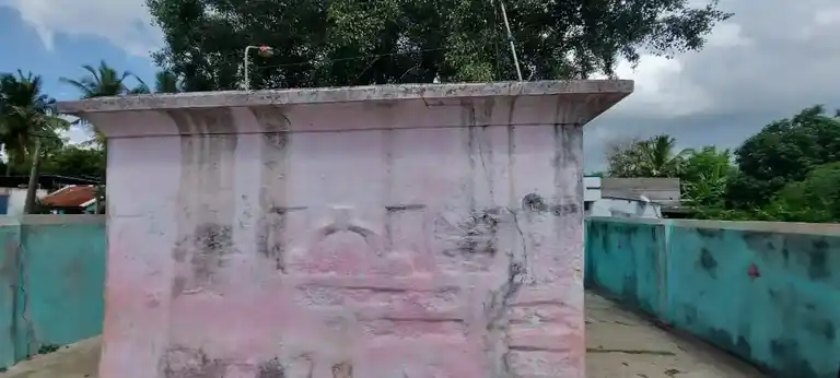 Arulmigu Inneeswarar Chelliyamman an Maariyamman and Thanthoniyamman andPillaiyar Temple, Thuraiperumpakkam - 631001 அருள்மிகு ஐனிஸ்வரர் செல்லியம்மன் மாரியம்மன் தாந்தோனியம்மன் பிள்ளையார் பத்ரகாளியம்மன் திருக்கோயில், துரைப்பெரும்பாக்கம் - 631001, Ranipet - Ancient Temple Architecture and History Image 3