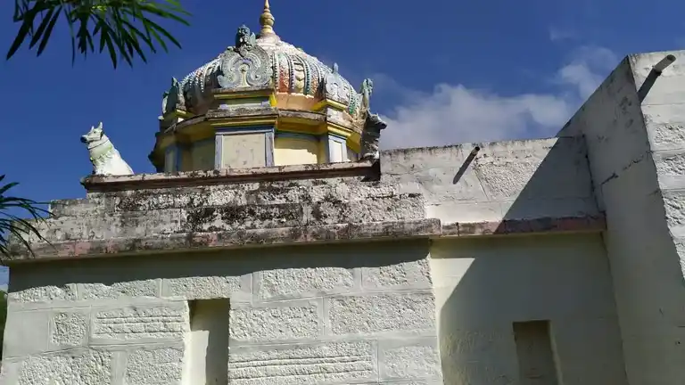 Arulmigu Irangumateshwarar Temple, Eanathur - 631561 அருள்மிகு இறங்குமட்டீஸ்வரர் திருக்கோயில், ஏனாத்தூர், ஏனாத்தூர் - 631561, Kancheepuram - Ancient Temple Architecture and History Image 3