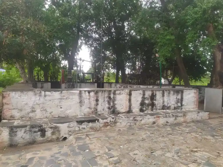 Arulmigu Irruchiamman Temple, Vedikaranpalayam - 638301 அருள்மிகு இருசியம்மன் திருக்கோயில், Vedikaranpalayam - 638301, Erode - Ancient Temple Architecture and History Image 3