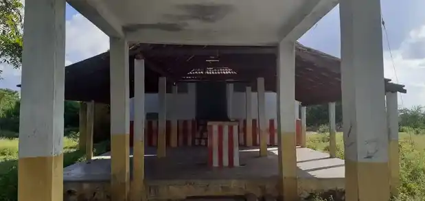 Arulmigu Irulappaswamy Temple, Chettikurichi, Chettikurichi - 626134 அருள்மிகு இருளப்பசாமி திருக்கோயில், செட்டிகுறிச்சி, செட்டிகுறிச்சி - 626134, Virudhunagar - Ancient Temple Architecture and History Image 2