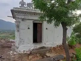 Arulmigu Irumbukundru Varadharajaperumal Temple, Mangampatti - 621307 Temple