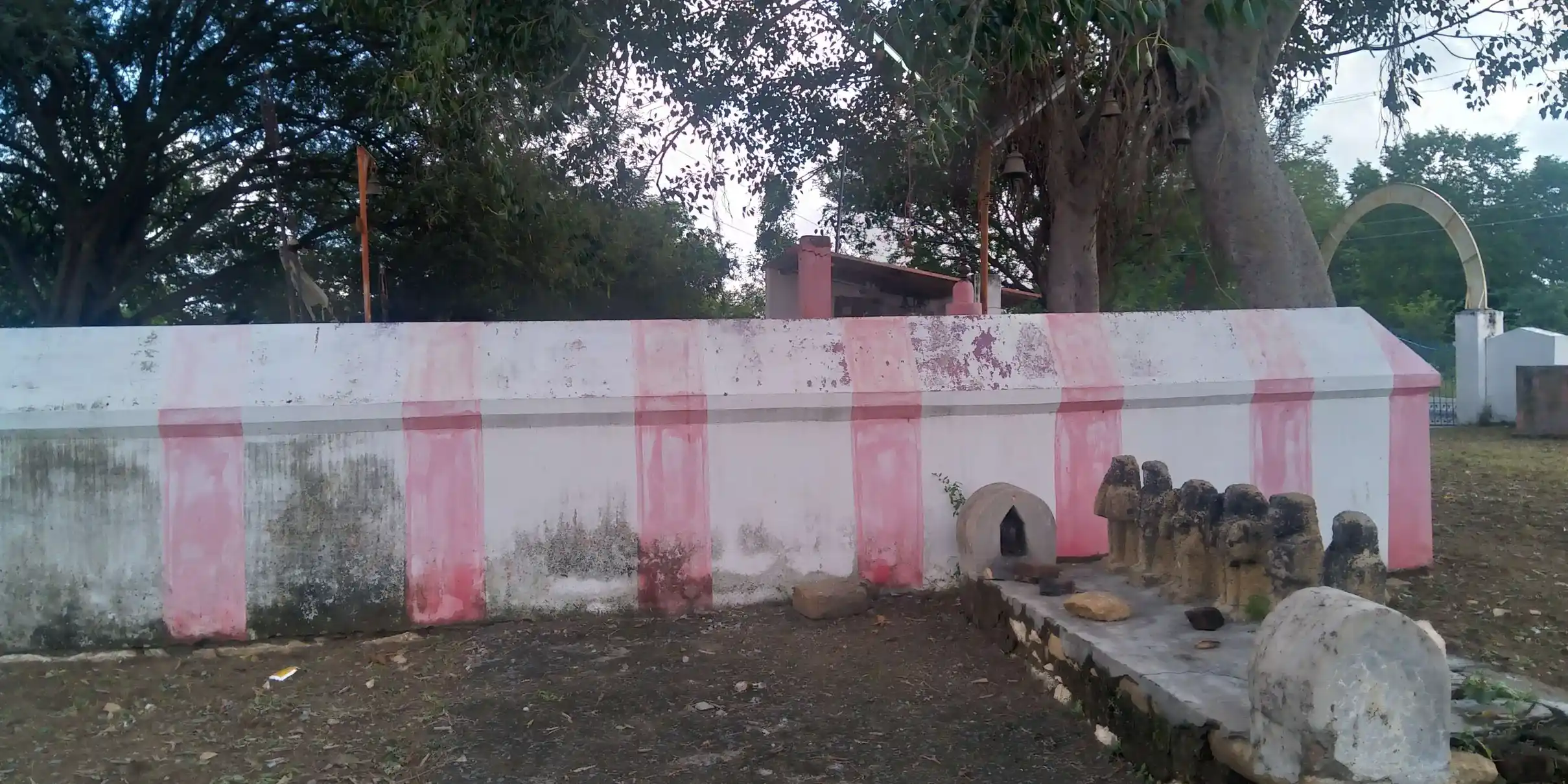 Arulmigu Iruvanar Temple, Melarasur - 621711 அருள்மிகு இருவனார் திருக்கோயில், மேலரசுர் - 621711, Thiruchirappalli - Ancient Temple Architecture and History Image 2