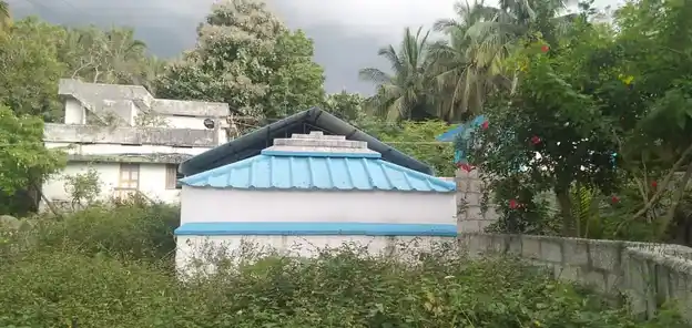 Arulmigu Issakkiamman Temple, Near Urapanavilai School, Varukathattu - 629253 அருள்மிகு இசக்கியம்மன் திருக்கோயில், Near Urapanavilai School, Varukathattu - 629253, Kanyakumari - Ancient Temple Architecture and History Image 2