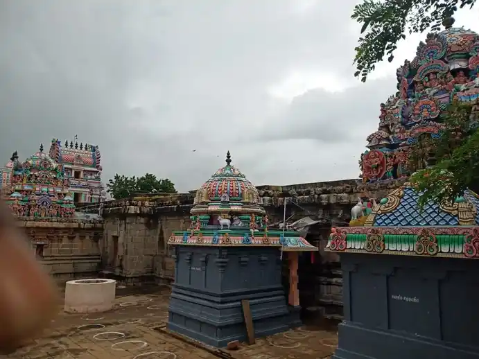 Arulmigu Isvwanathasami Temple, Kulikari - 613704 அருள்மிகு விஸ்வநாதசுவாமி திருக்கோயில், Kulikari - 613704, Thiruvarur - Ancient Temple Architecture and History Image 3
