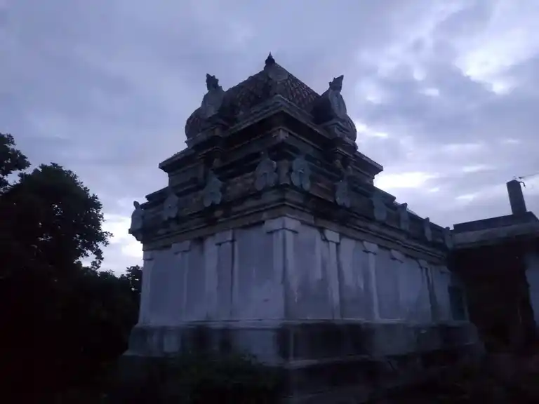Arulmigu Iyanaar Temple, Thoothugudi - 609504