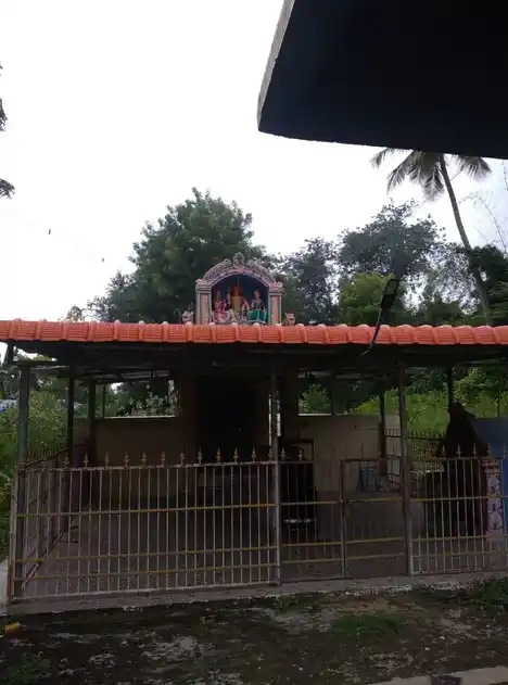 Arulmigu Iyanar Swamy Temple, Manakkal - 610104 அருள்மிகு அய்யனார் திருக்கோயில், Manakkal - 610104, Thiruvarur - Ancient Temple Architecture and History Image 3