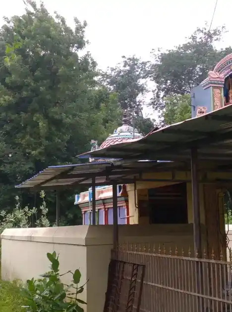 Arulmigu Iyanar Swamy Temple, Manakkal - 610104 அருள்மிகு அய்யனார் திருக்கோயில், Manakkal - 610104, Thiruvarur - Ancient Temple Architecture and History Image 4