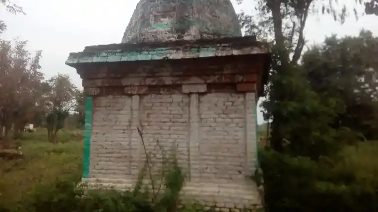 Arulmigu Iyanar Temple, Agaramputhur - 608703 அருள்மிகு ஐயனார் திருக்கோயில், Agaramputhur - 608703, Cuddalore - Ancient Temple Architecture and History Image 3