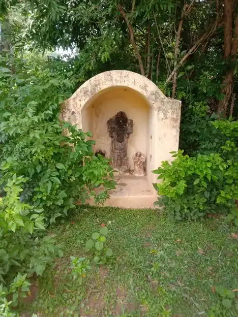 Arulmigu Iyanar Temple, Kallangudi - 630106 Arulmigu Iyanar Temple, Kallangudi - 630106, Sivagangai - Ancient Temple Architecture and History Image 3