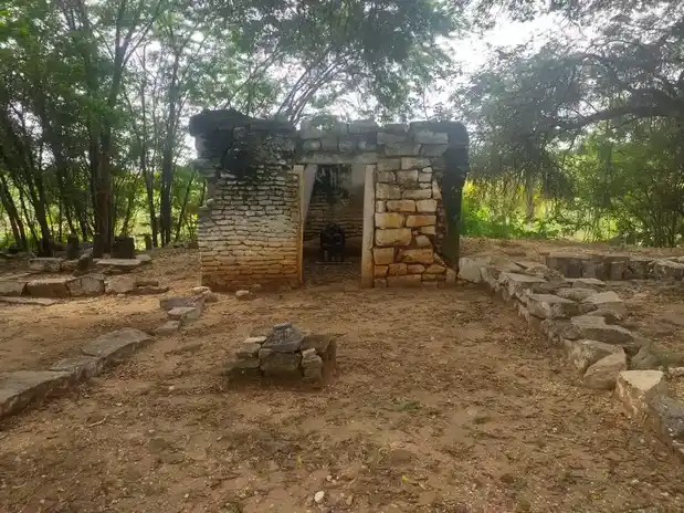 Arulmigu Iyanar Temple, Perunthozuvu - 641665