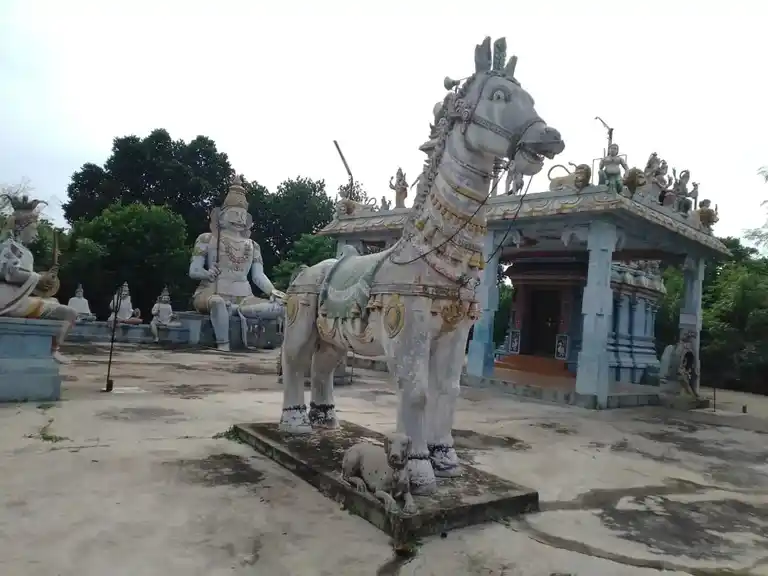 Arulmigu Iyanar Vinayagar Temple, Nadukuppam - 607805 அருள்மிகு ஐயனார் விநாயகர் திருக்கோயில், Nadukuppam - 607805, Cuddalore - Ancient Temple Architecture and History Image 5