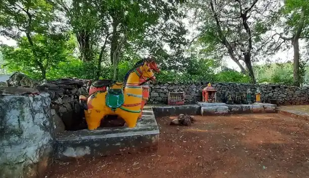 Arulmigu Iyanarappan Temple, Kannappalli - 638504 அருள்மிகு அய்யனாரப்பன் திருக்கோயில், Kannappalli - 638504, Erode - Ancient Temple Architecture and History Image 3