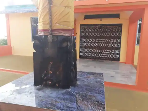 Arulmigu Iyanarappan Temple, Krishanapuram - 638501 அருள்மிகு ஐயனாரப்பன் திருக்கோயில், Krishanapuram - 638501, Erode - Ancient Temple Architecture and History Image 5