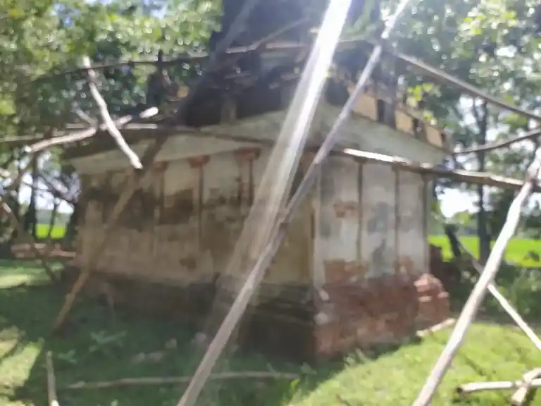 Arulmigu Iyyanar Pidariamman Temple, Baburajapuram - 612502 Arulmigu Iyyanar Pidariamman Temple, Baburajapuram - 612502, Thanjavur - Ancient Temple Architecture and History Image 5
