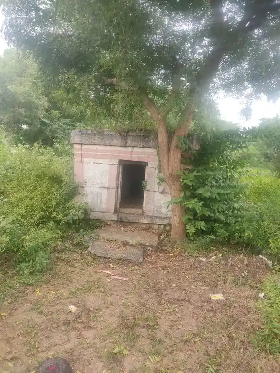 Arulmigu Iyyanar Temple, Aalur - 605757 Temple