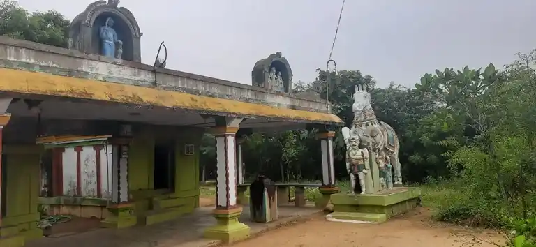 Arulmigu Iyyanar Temple, Alangudi - 622301 Temple