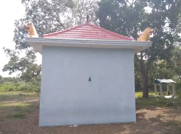 Arulmigu Iyyanar Temple, Anumanandhal - 606301 அருள்மிகு அய்யனார் திருக்கோயில், Anumanandhal - 606301, Kallakurichi - Ancient Temple Architecture and History Image 2