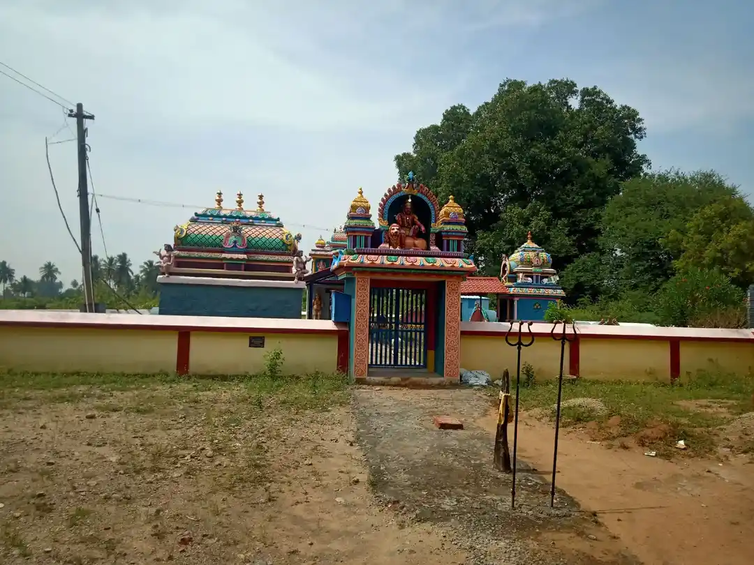 Arulmigu Iyyanar Temple, Ariyaperumaanur - 606401 அருள்மிகு அய்யனார் பிடாரி திருக்கோயில், Ariyaperumaanur - 606401, Kallakurichi - Ancient Temple Architecture and History Image 2