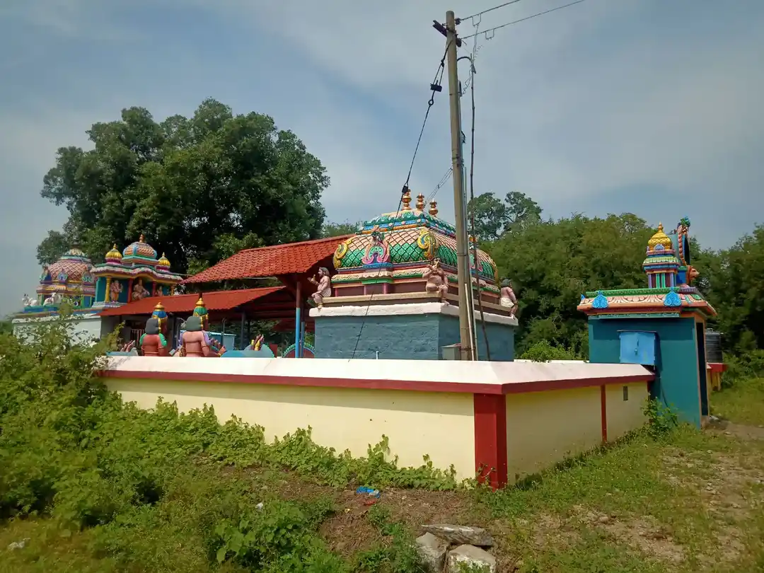 Arulmigu Iyyanar Temple, Ariyaperumaanur - 606401 அருள்மிகு அய்யனார் பிடாரி திருக்கோயில், Ariyaperumaanur - 606401, Kallakurichi - Ancient Temple Architecture and History Image 3