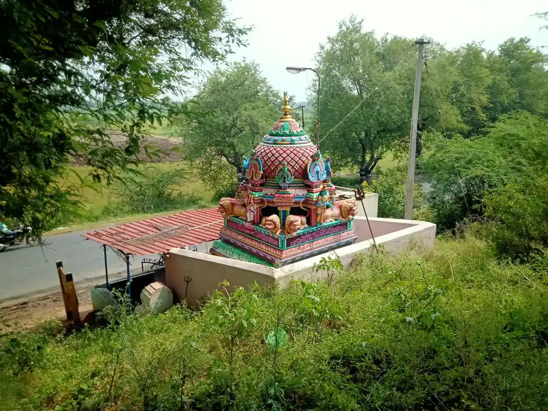 Arulmigu Iyyanar Temple, Ariyaperumaanur - 606401 அருள்மிகு அய்யனார் பிடாரி திருக்கோயில், Ariyaperumaanur - 606401, Kallakurichi - Ancient Temple Architecture and History Image 9