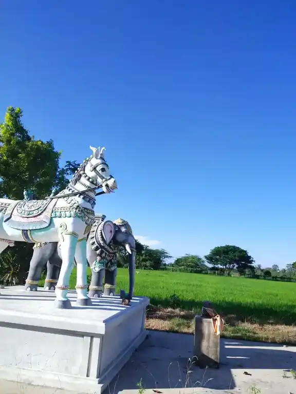 Arulmigu Iyyanar Temple, Aruvaipadi, Aruvaipadi - 609203 Arulmigu Iyyanar Temple, Aruvaipadi,  - 609203, Mayiladuthurai - Ancient Temple Architecture and History Image 2