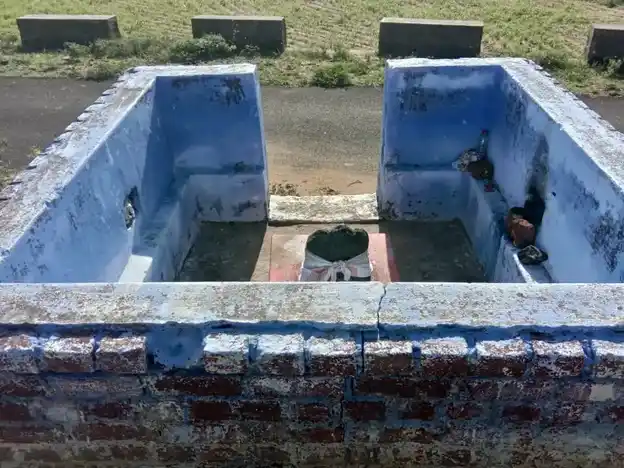 Arulmigu Iyyanar Temple, Edge Of The Lake, Varagunarama Puram - 627754 அருள்மிகு அய்யனார் திருக்கோயில், Edge Of The Lake, Varagunarama Puram - 627754, Tenkasi - Ancient Temple Architecture and History Image 2