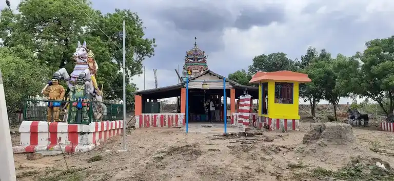 Arulmigu Iyyanar Temple, Ilambhuvanam - 628902 அருள்மிகு ஐயனார் திருக்கோயில், Ilambhuvanam - 628902, Thoothukudi - Ancient Temple Architecture and History Image 4